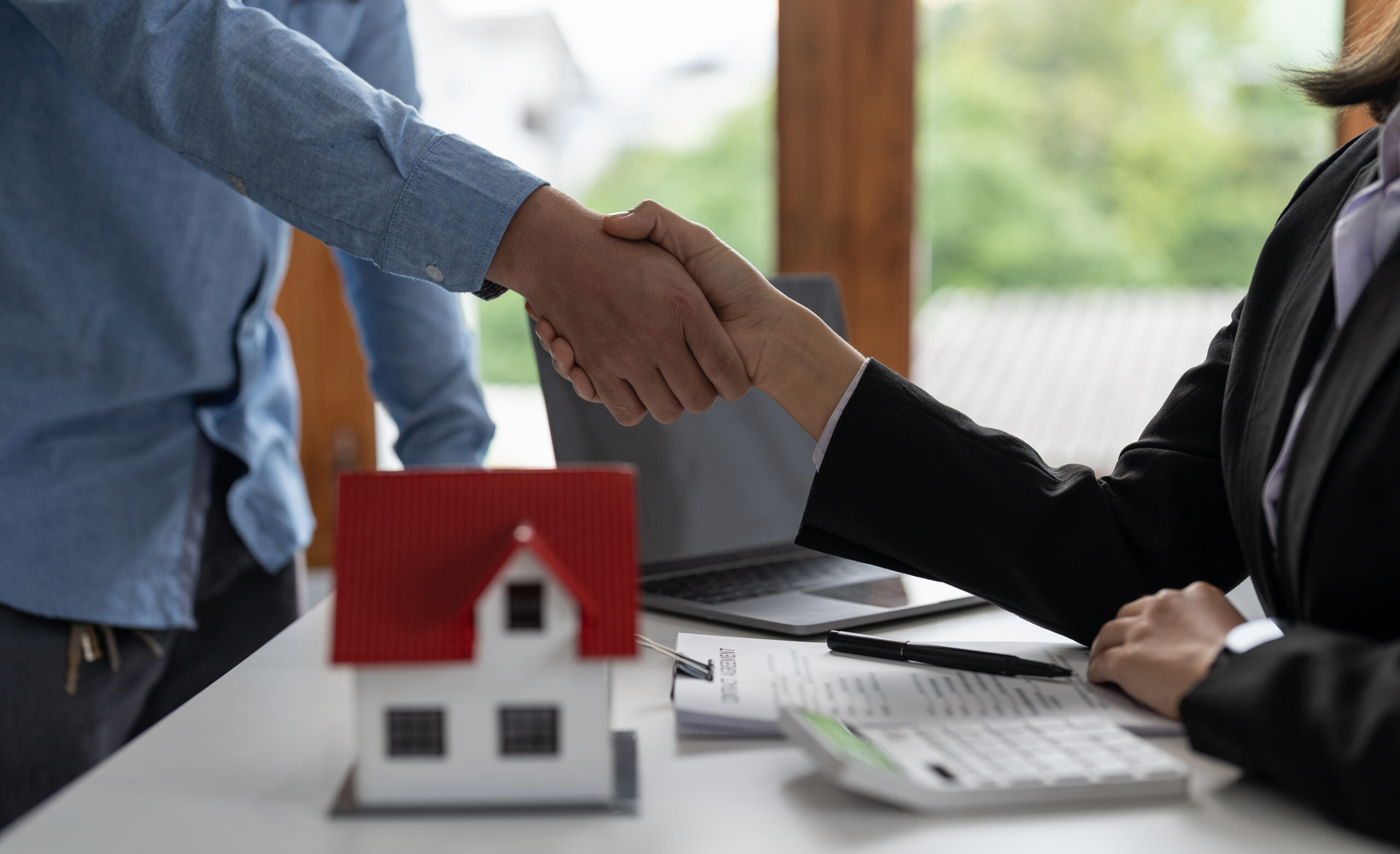 How to Choose the Right Mortgage Broker for Your Needs